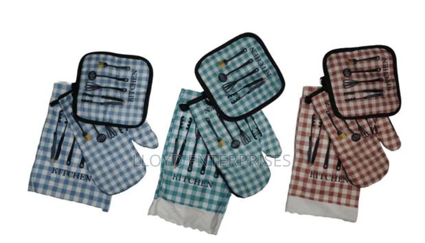3pcs Kitchen Gloves Set
