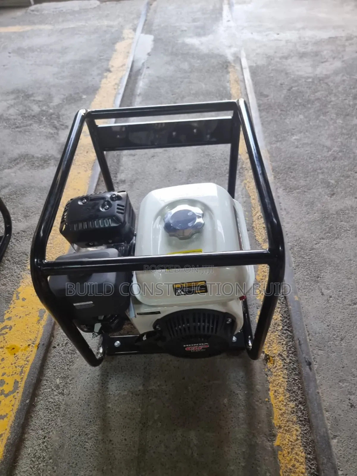 Honda Concrete Vibrator With Shaft.