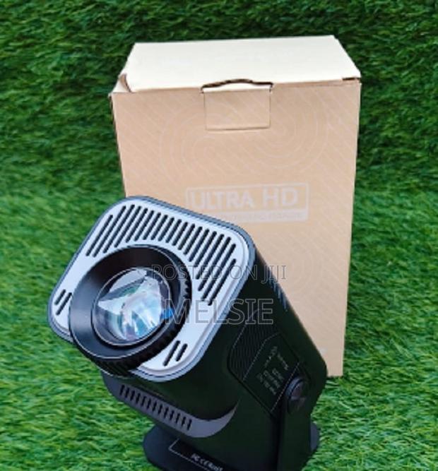 Android Hy320 Mini Portable Projector 300 Ansi Android13 - main view