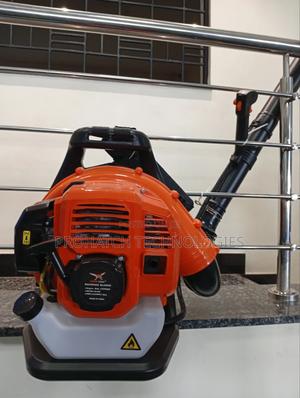 Commercial 4stroke Backpack Leaf Blower - thumbnail 2