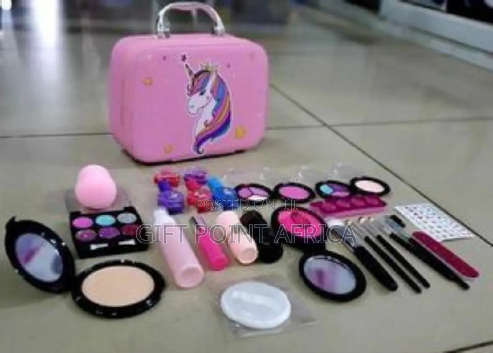 Girls Favorite Makeup Kit With Washable Makeup Safe For Kids