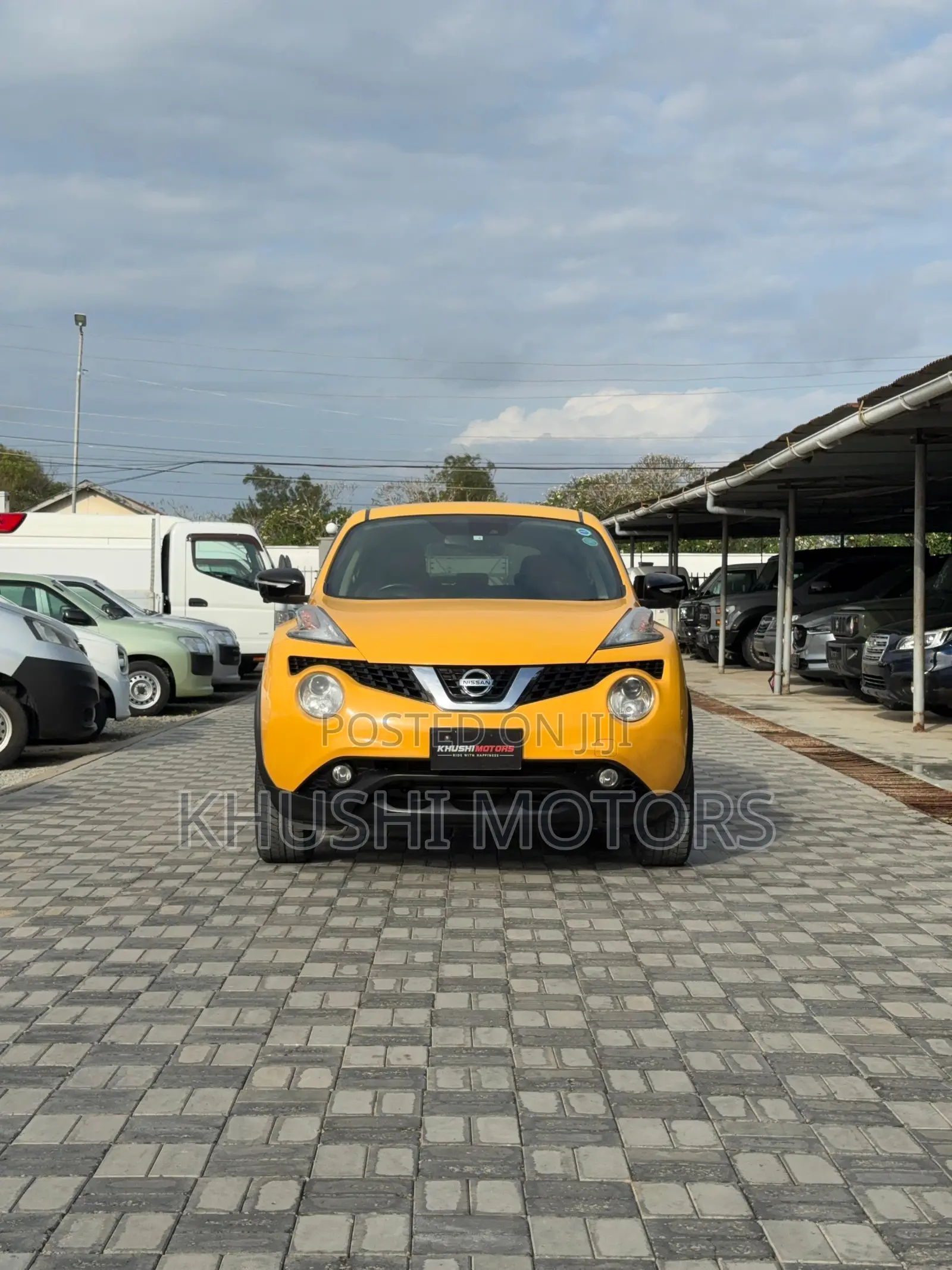 Nissan Juke 2018 Yellow