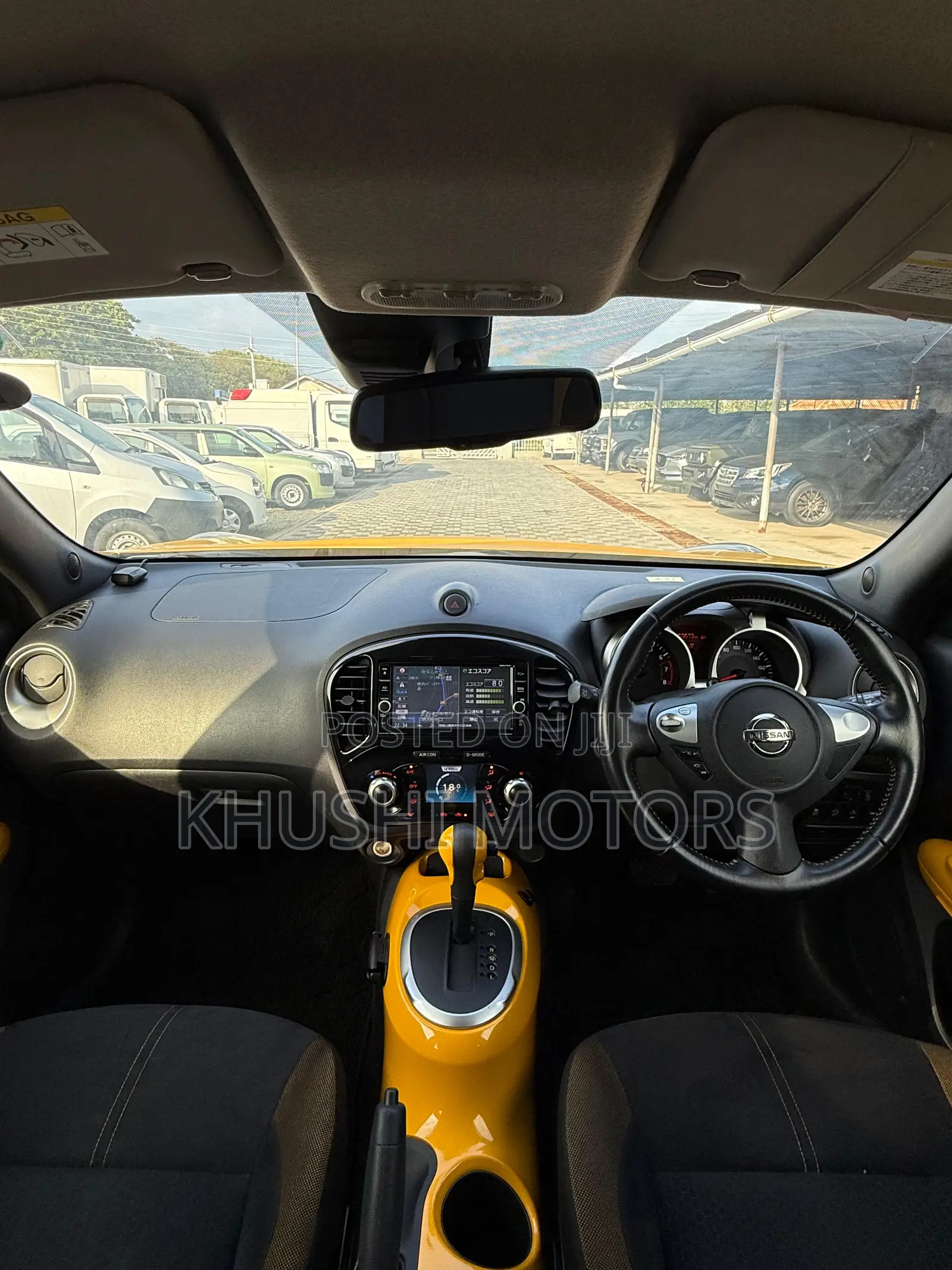 Nissan Juke 2018 Yellow