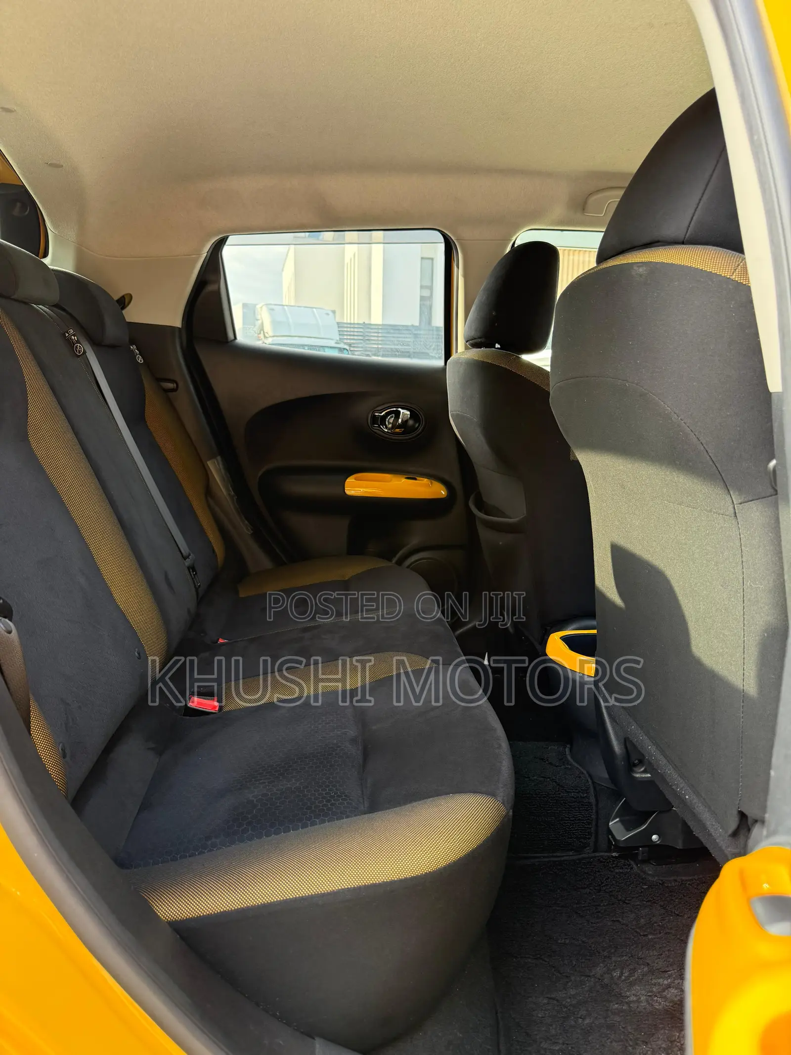Nissan Juke 2018 Yellow