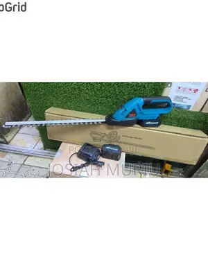Heavy-Duty Makita Cordless Hedge Trimmer 198v