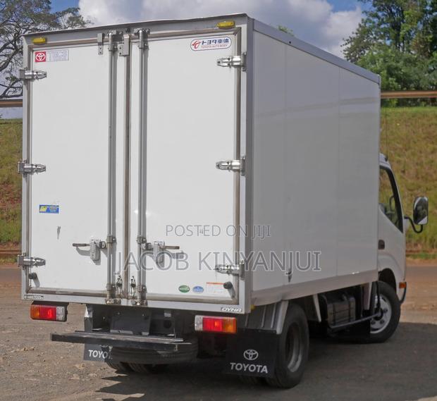2018 Toyota Dyna - thumbnail 2