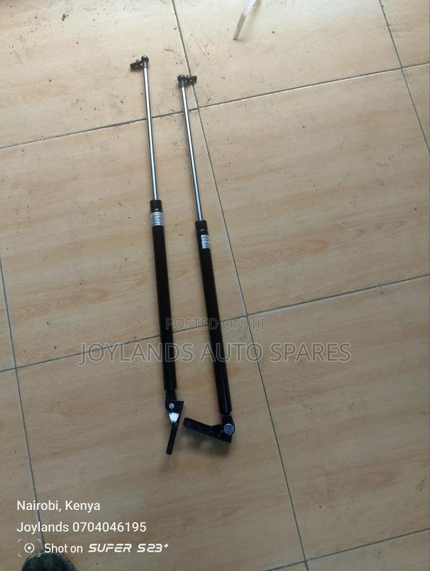 Subaru Forester Sf5 1998/2002 Boot Shocks - thumbnail 2