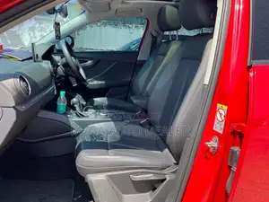 Audi Q2 2018 Red