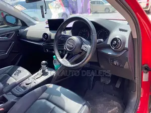 Audi Q2 2018 Red