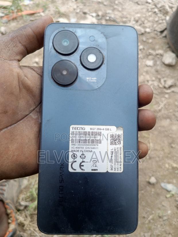 Tecno Spark 20C 256 GB Black - thumbnail 3