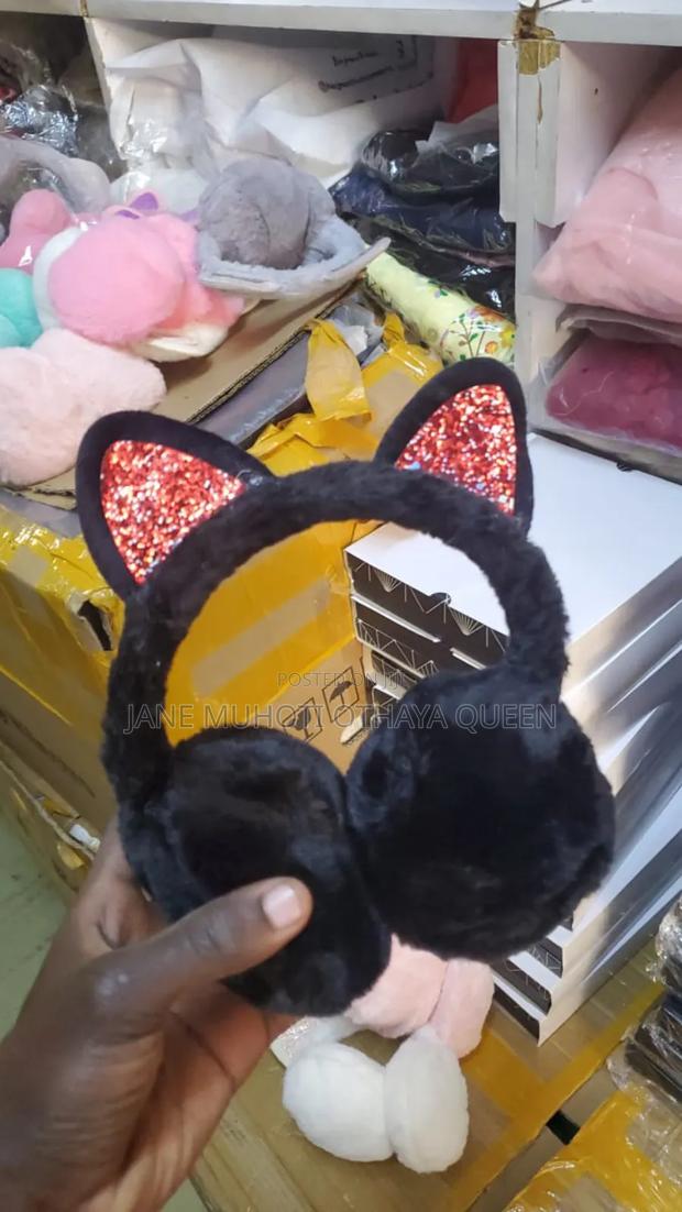 *Cute Cat Plush Fur Earmuff - thumbnail 2