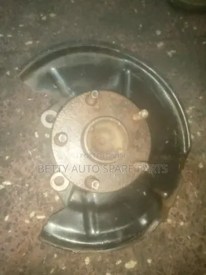 Toyota Revo Hilux Front Hub