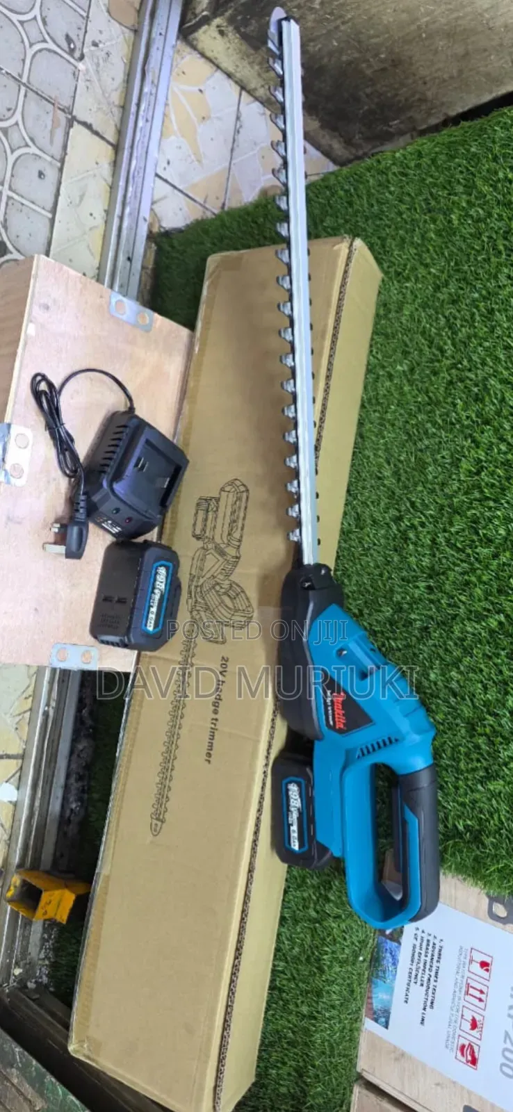 Makita Cordless Hedge Trimmer 198v