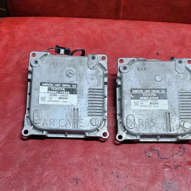 Headlight Computer Toyota Prius/ Lexus - main view