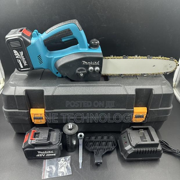Makita Chainsaw