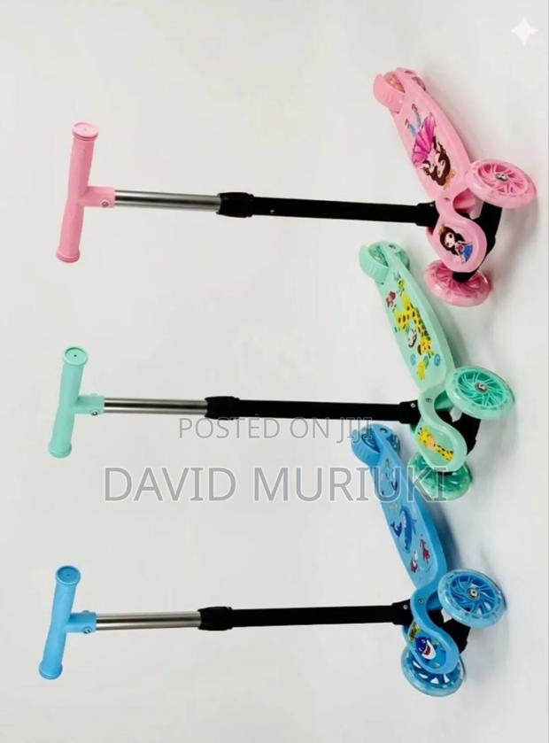 Kids Scooter Model 010 - main view