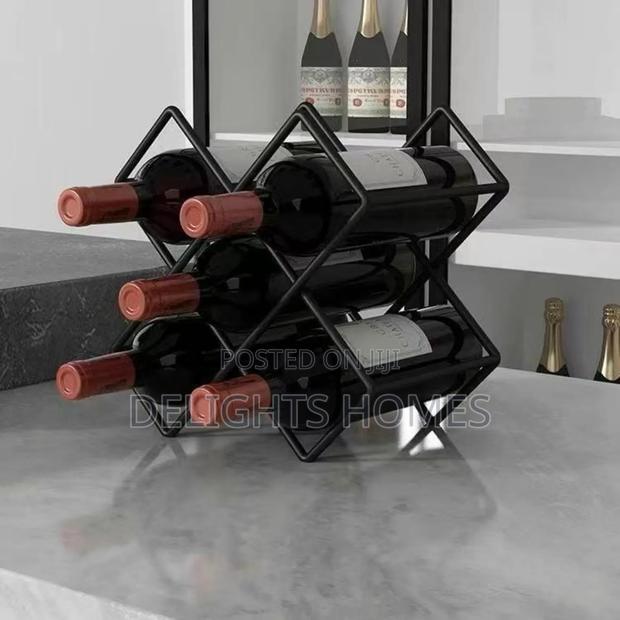 Carbon Metal Wine Holder_nje - main view