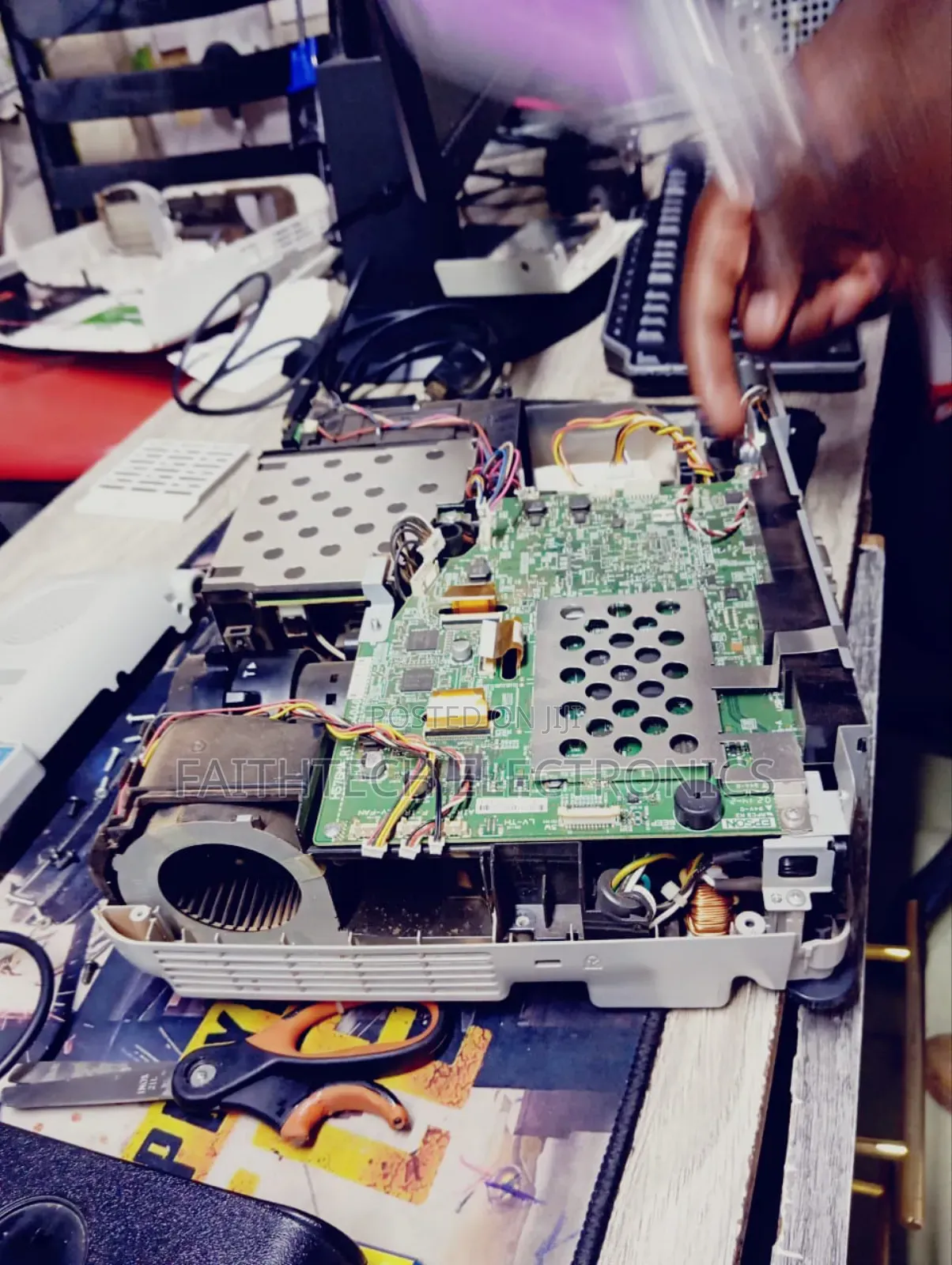 : Same-Day Projector Repair Services