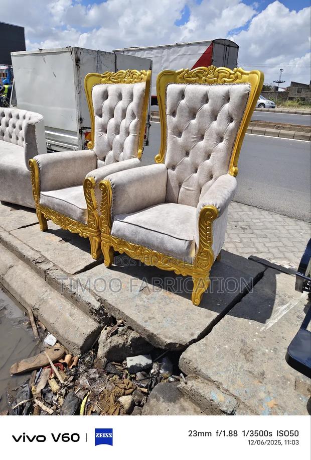 Queen Chairs - main view