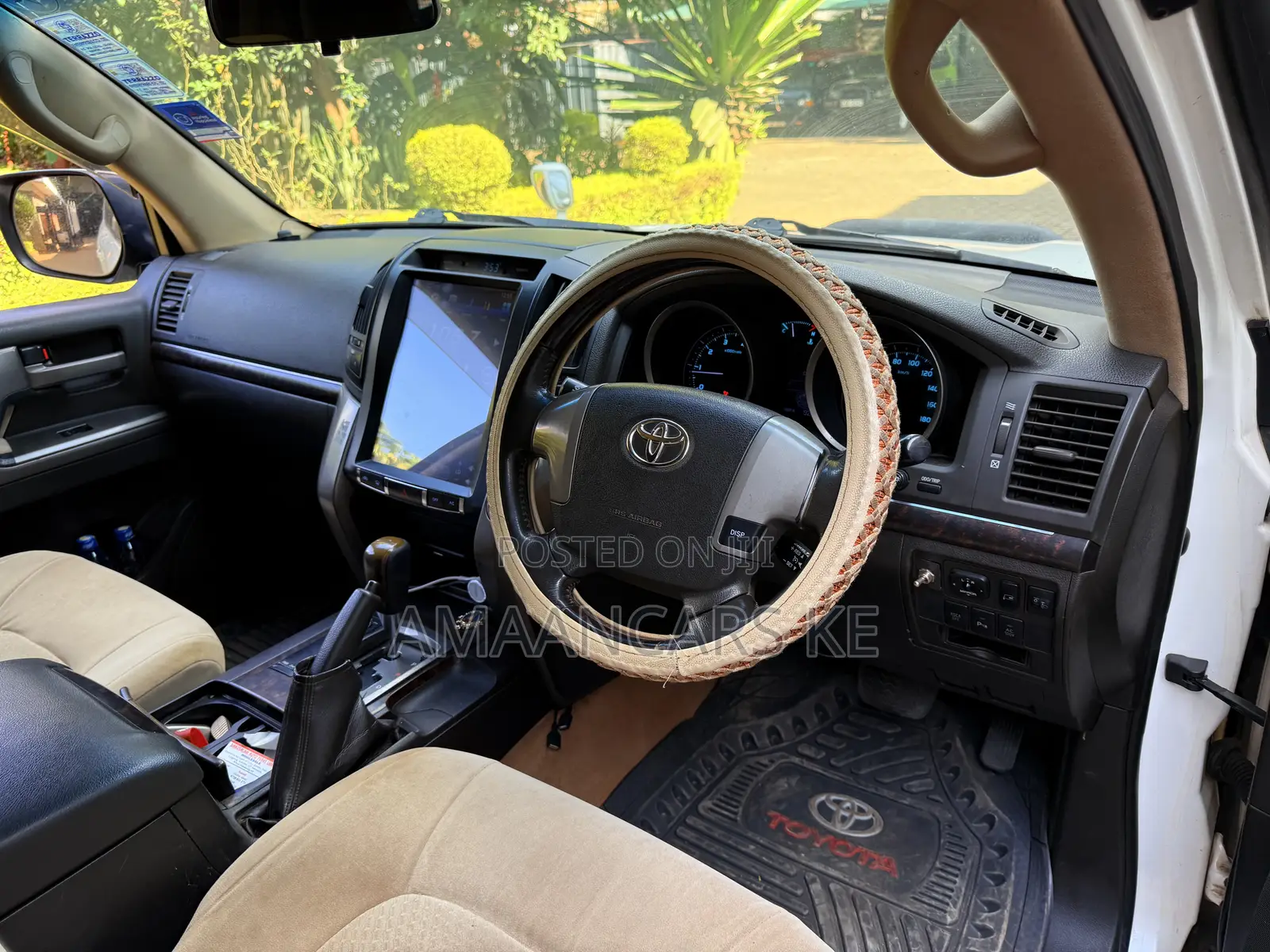 Toyota Land Cruiser 2007 White