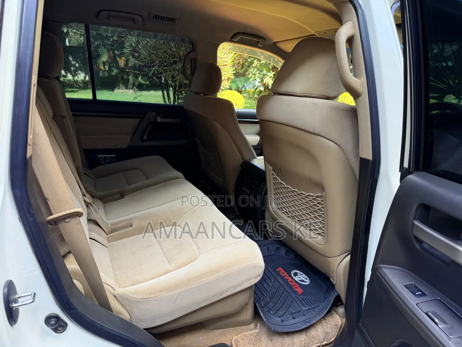 Toyota Land Cruiser 2007 White