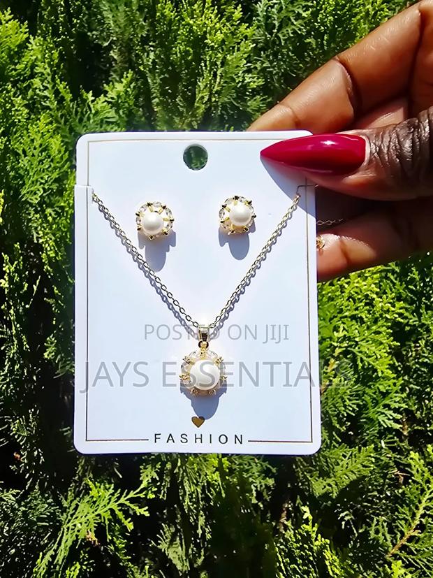 Sets of Jewelry - thumbnail 2