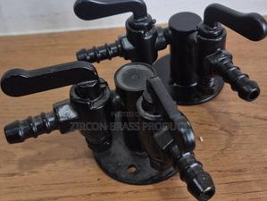 Heavy-Duty 2-Way Gas Tap for School Use
