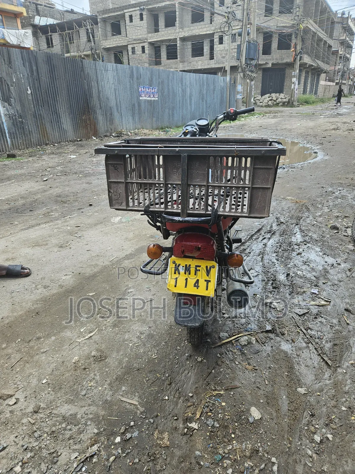 TVS HLX 125 2017 Red