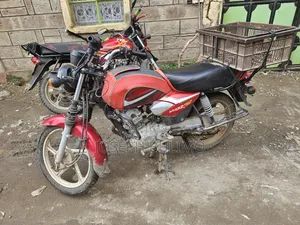 TVS HLX 125 2017 Red
