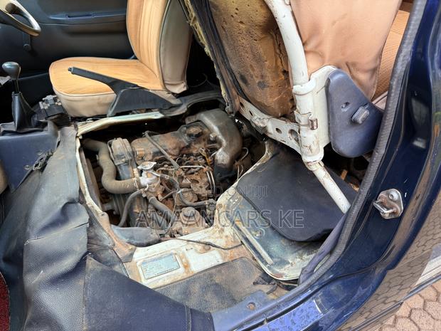 Toyota HiAce 1995 Green - thumbnail 11