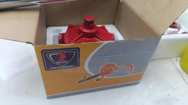 Hand Rotary Oil Pump – Manual Fuel and Lubricant Transfer Pump