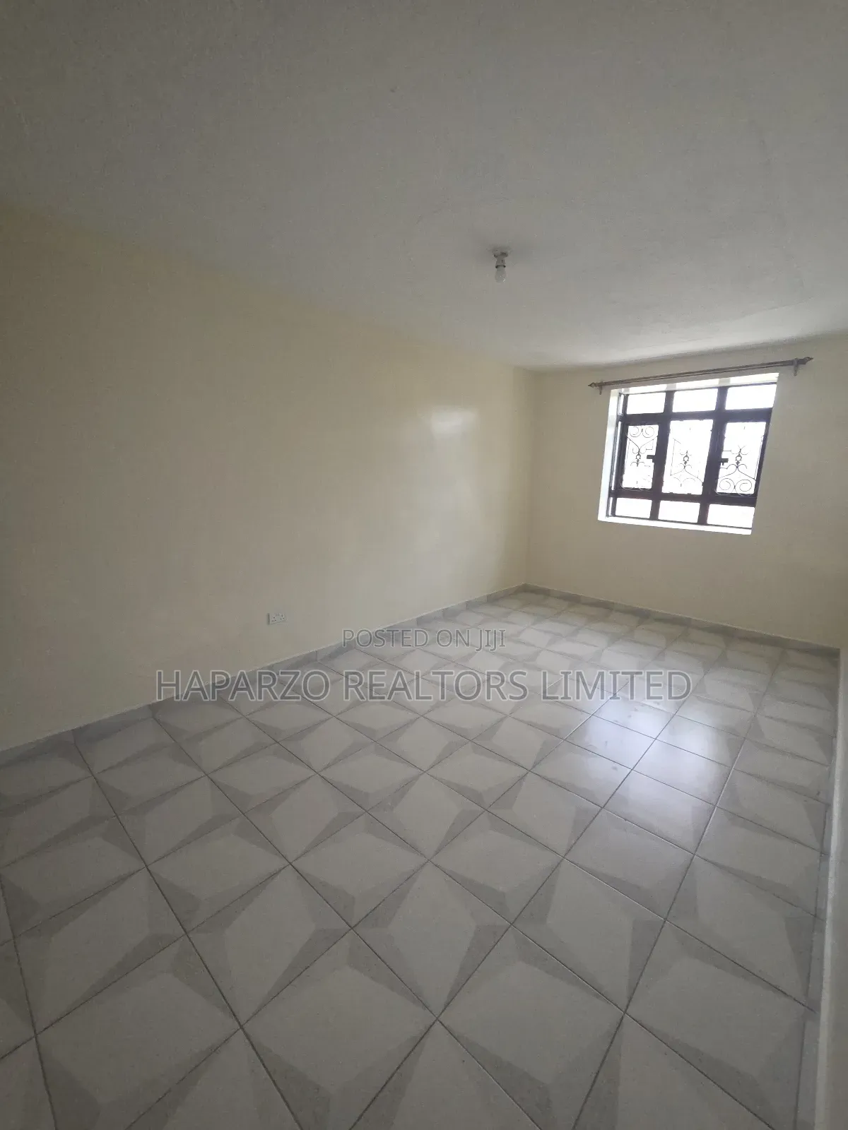 3bdrm Apartment in Utawala for rent