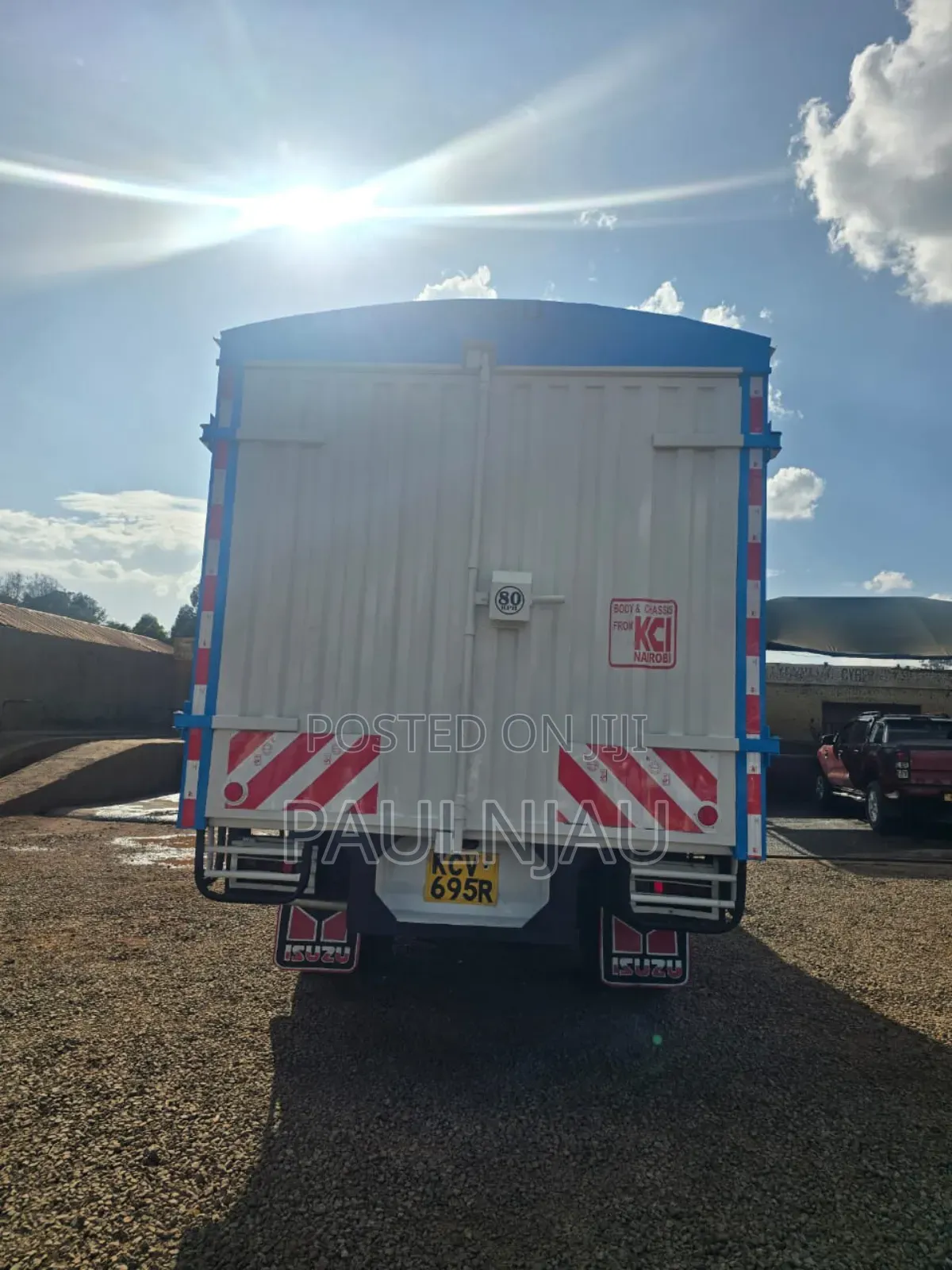 Isuzu NPR 2019