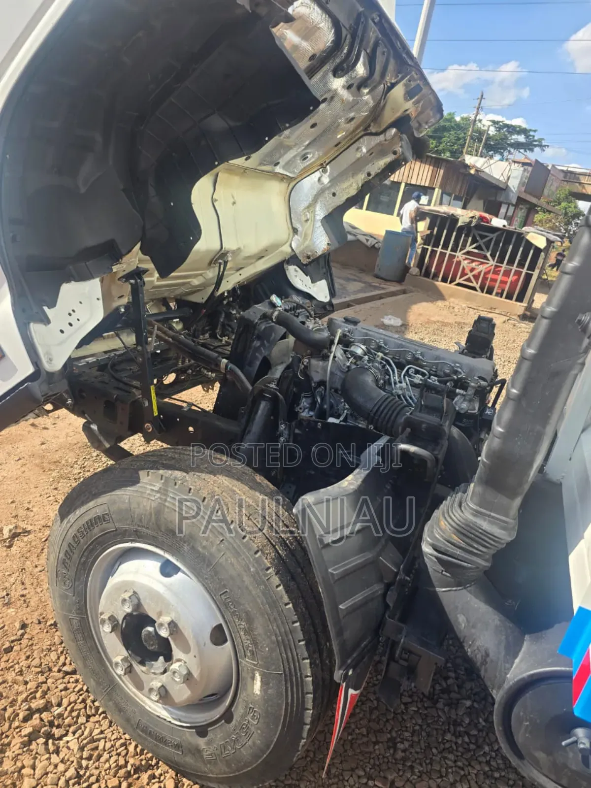 Isuzu NPR 2019