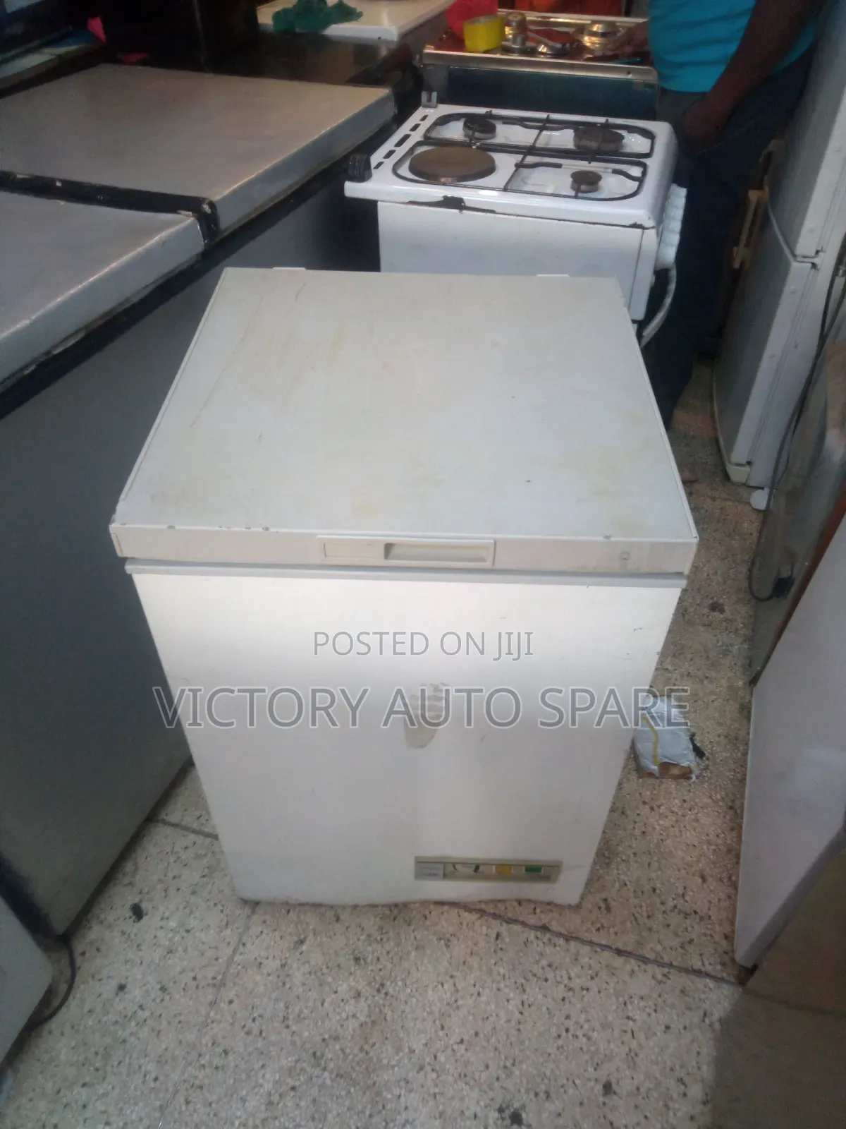 Chest Freezer (Exuk)