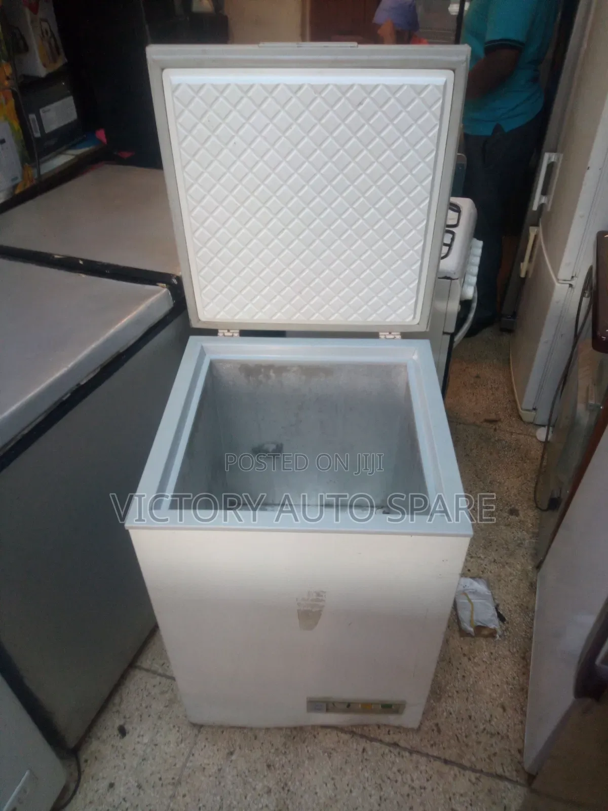 Chest Freezer (Exuk)