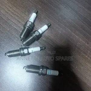 Toyota Hiace 7l 1tr Spark Plugs