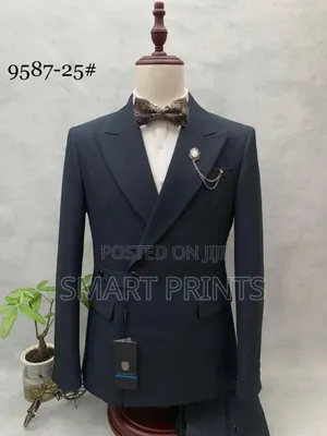 Wedding-Ready 3-Piece Suit for Men – Modern and Classy.