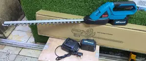 Makita Cordless Hedge Trimmer