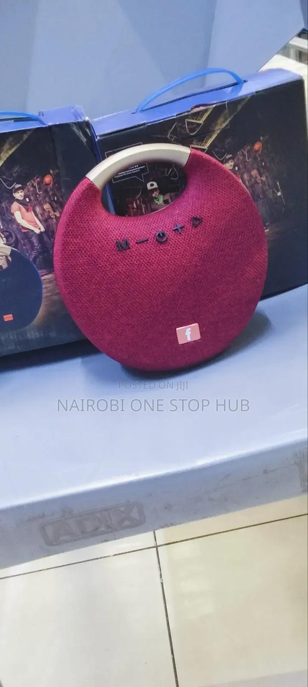 M1 Mini Bluetooth Speaker - main view