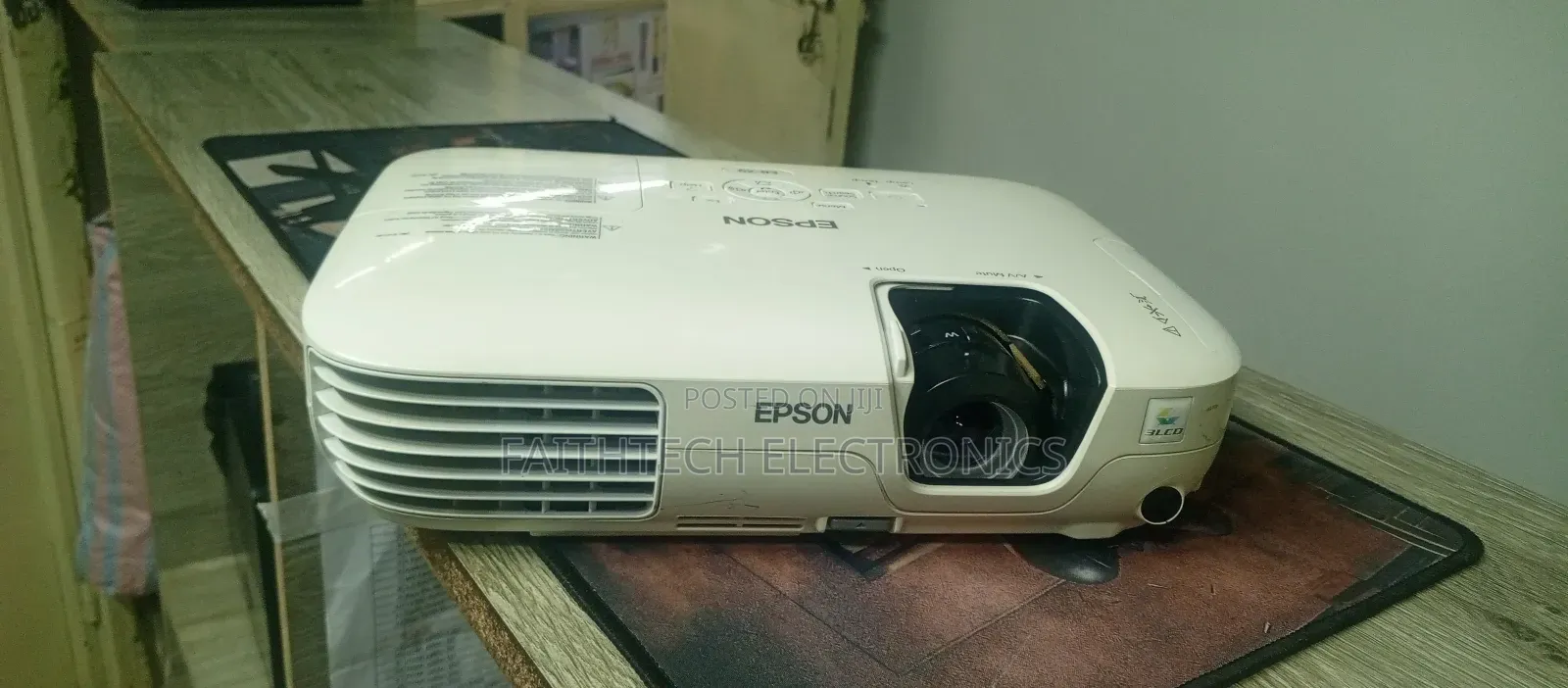 . Professional Projector Hire – Plug Present