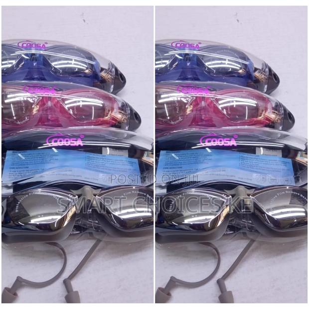 Anti-fog Swimming Goggles For Adults And Young Children
