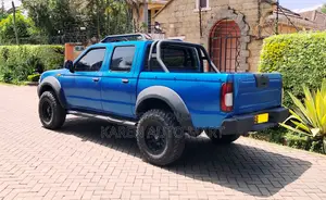 Nissan Hardbody 2004 Blue