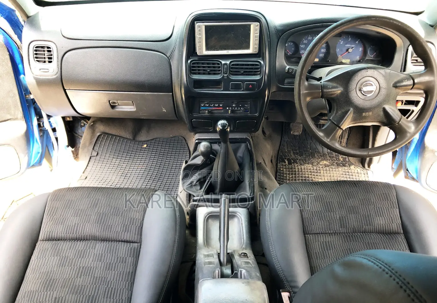 Nissan Hardbody 2004 Blue