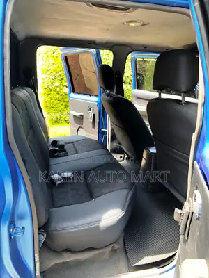 Nissan Hardbody 2004 Blue