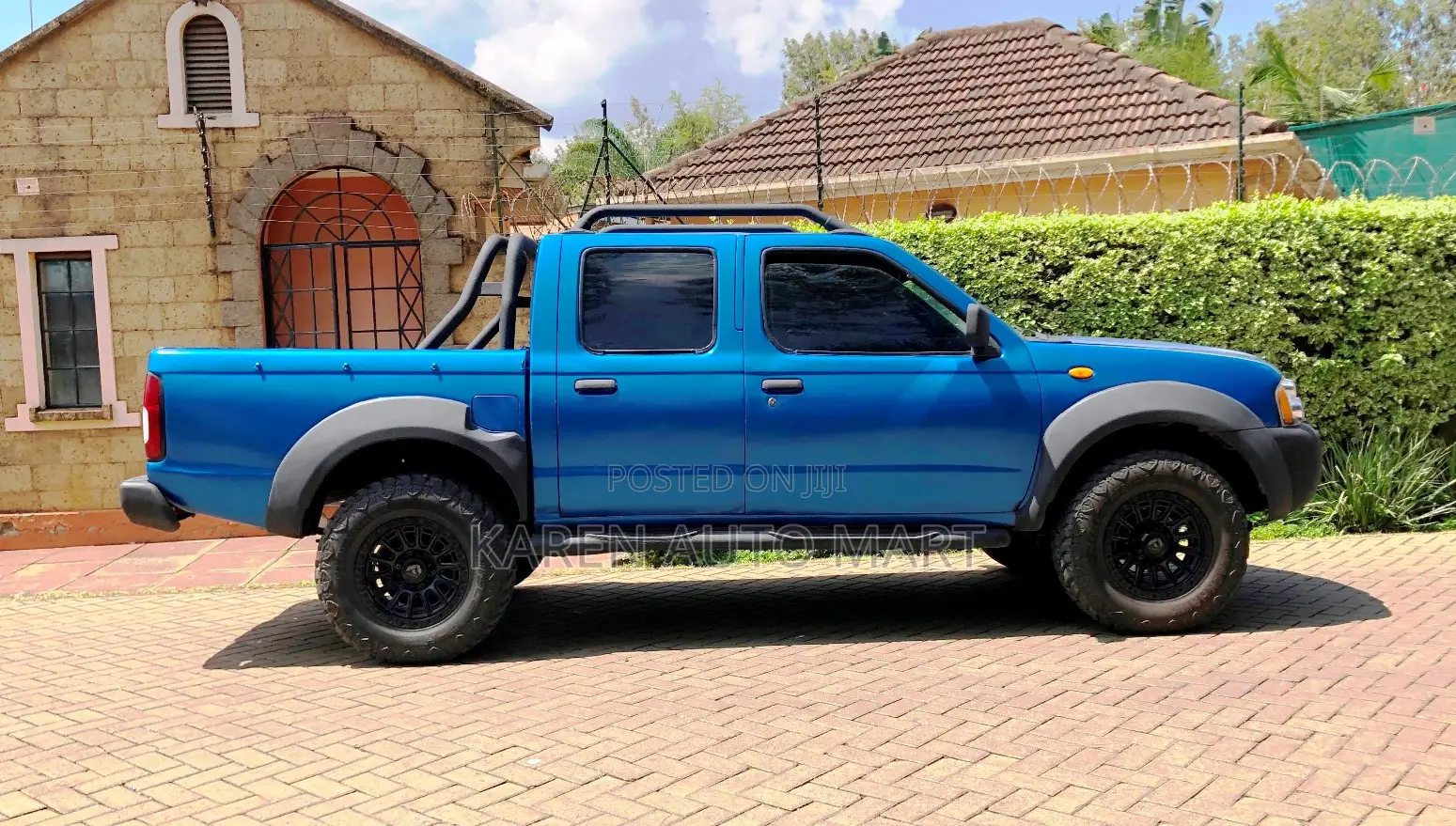 Nissan Hardbody 2004 Blue