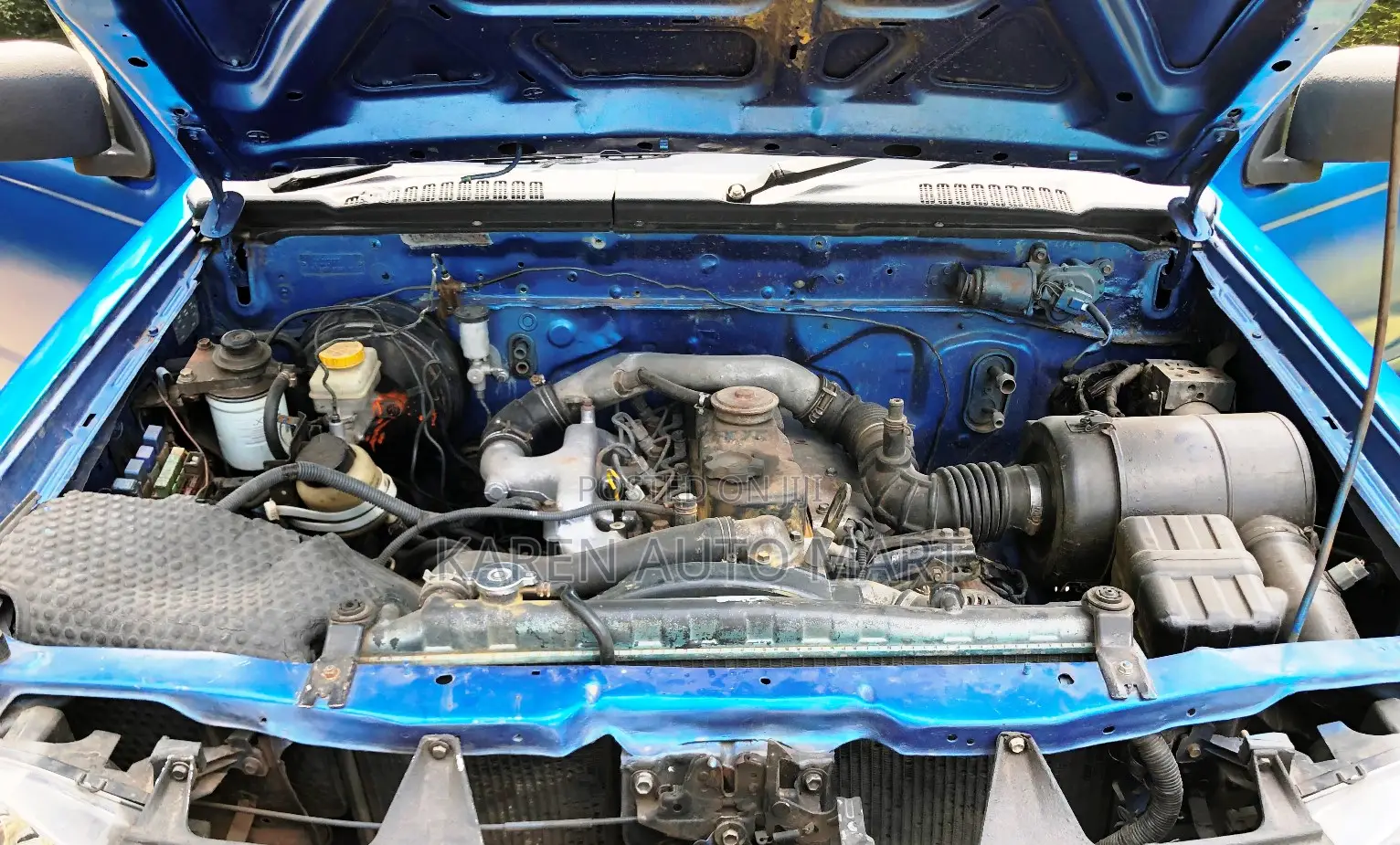Nissan Hardbody 2004 Blue