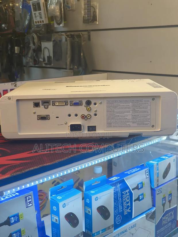 Panasonic Projectors - thumbnail 4