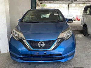 Nissan Note 1.2 Hybrid 2020 Blue