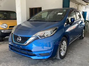 Nissan Note 1.2 Hybrid 2020 Blue